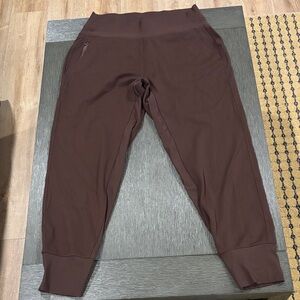 Athleta Venice High Rise Jogger in Toasted Brown Size Medium EUC